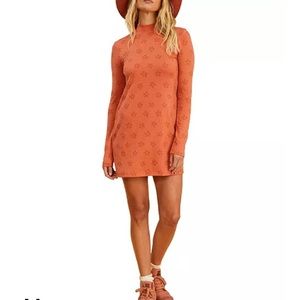 × The Salty Blonde Juniors' Coconut
Flowers Printed Mock Neck Dress